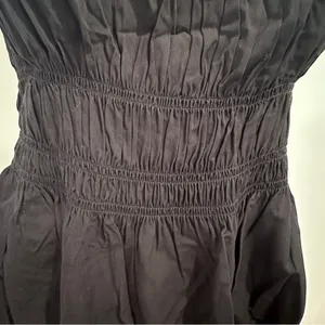 H&M Pleated Sleeveless Top Sz M Black Shirt Smocked H M HM thumbnail 2