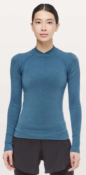Lululemon Keep The Heat Thermal Long Sleeve in Petrol Blue Size 6 thumbnail 1