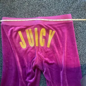 Juicy Couture Magenta Velour Pants with Gold Detail XL thumbnail 2