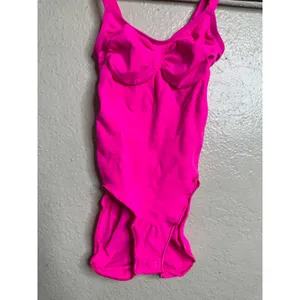 SKIMS Seamless Sculpt Bodysuit size S/M in Flamingo Hot Pink thumbnail 4