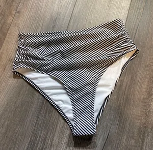 Cupshe Black White Stripe Bikini Bottom thumbnail 1