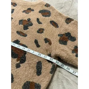 Simply Southern Leopard Crewneck Sweatshirt Size Large Animal Print Warm Soft thumbnail 7