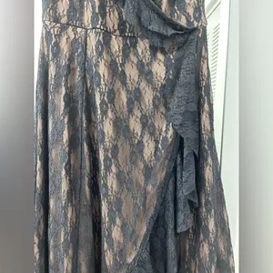 Kimchi Blue Indy Lace Midi Dress. Urban Outfitters. Small thumbnail 7