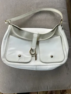 Kate Spade cream leather saddle bag with gold tone accents fair condition thumbnail 3