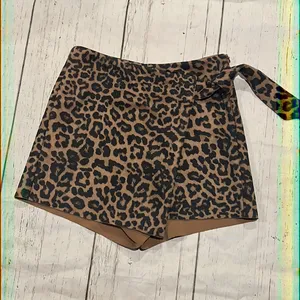 Zara animal print skort thumbnail 2