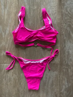 Hot pink cut out heart bikini set S NEW thumbnail 4