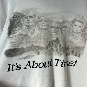 Vtg 90s Girl Power Feminist Mount Rushmore Graphic Sweatshirt - Size M ! thumbnail 2