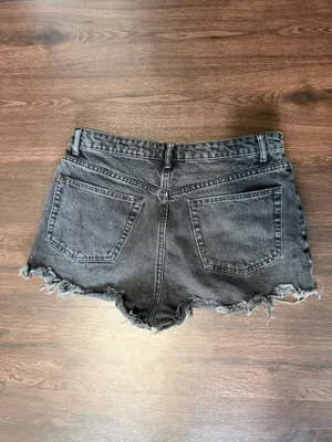 Zara Black Distressed Denim Shorts thumbnail 3