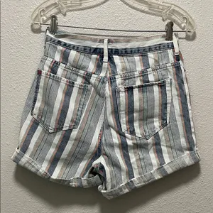 BDG High-Waisted Mom Short - Striped Denim Size 27 thumbnail 5
