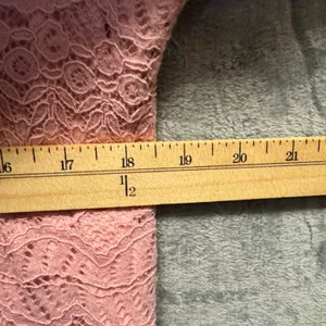 2192 | Adrianna Papell Floral Lace Bell Sleeve Blouse Ethereal Pink Womens L thumbnail 3