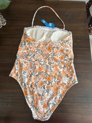 Cupshe One-Piece Floral Halter Swimsuit thumbnail 2