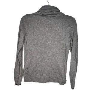 The North Face Pullover Shirt thumbnail 5
