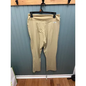 Wrangler ATG Womens 10 AVG Beige FWDS Pull On Kick‎ Flare Pants thumbnail 2