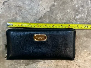 Michael Kors Jet Set Travel Large Continental Wallet in black with gold logo thumbnail 4