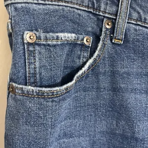 Abercrombie Fitch Curve Love Ankle Straight High Rise Jeans Women's Size 18/34 R thumbnail 2