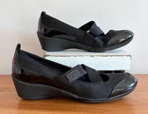 Anne‎ Klein Sport Womens Black Wedge Mary Jane Shoes AKBYTHEWAY 6.5M Patent Trim thumbnail 1