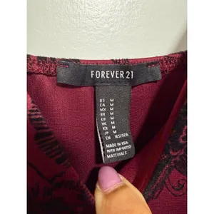 Forever 21 Burgundy Burnout velvet Flocked Floral V-Neck Draped Skort Romper M thumbnail 10