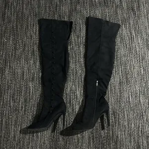 Hot Kiss Knee High Suede Boots Size 8 thumbnail 2