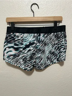 Y2K Nike Red Tag Board Shorts Medium Abstract Surf Beach Skater thumbnail 2