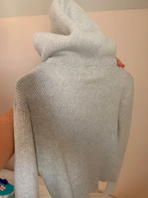 Brandy Melville Crop Hoodie thumbnail 3