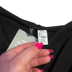NWT H&M Divided Women's Medium Black Long Sleeve Wrap Top Casual Fall‎ Blouse thumbnail 4