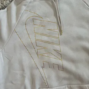 EUC NIKE Sportswear Icon Clash Fleece Hoodie thumbnail 6