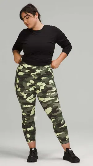 Sz 10 Lululemon Fast and Free Tight 25" *Non-Reflective Nulux Camo thumbnail 1