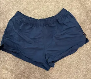 Patagonia WOMEN'S BARELY BAGGIES 2 1/2" SHORT thumbnail 1