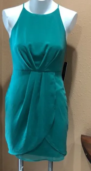Lulus green NWT dress thumbnail 1