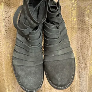 Free People Boho Hybrid Strappy Leather Women’s Ankle Bootie in Black EU37/6.5-7 thumbnail 2