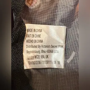 VS PINK PACKABLE DUFFEL (camo print) thumbnail 12