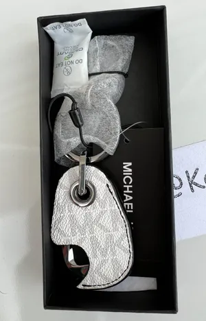 Michael Kors Logo Bottle Opener Key Fob - Bright White thumbnail 2