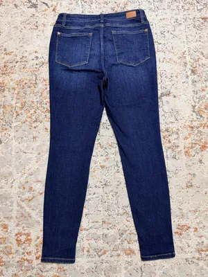 Judy Blue high rise dark wash skinny jeans size 11/30 thumbnail 4