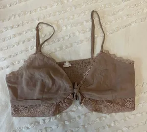 Garage Pink Lace Crop Top thumbnail 2