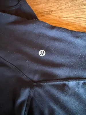 Lululemon Align Joggers 28"  thumbnail 2