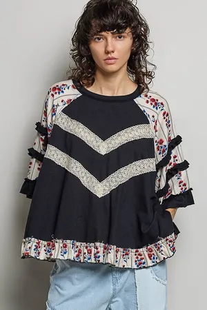 POL Round Neck‎ Half Sleeve Contrast Floral Lace Oversized Knit Top - Small thumbnail 1