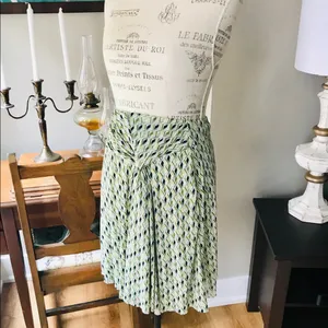 Kenneth Cole Reaction Green Print Skirt Sz XS thumbnail 3