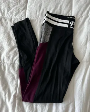 Victoria's Secret Black and Burgundy Womens Leggings thumbnail 1