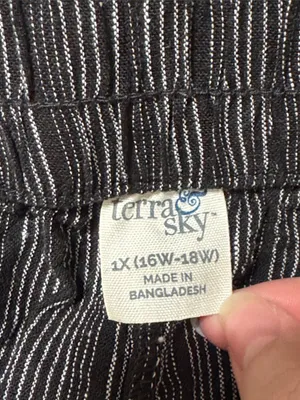 Terra & Sky Plus Linen Cotton Pleated Pull-On Shorts Black / White Stripe sz 1X thumbnail 7