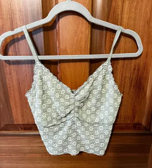 Crop Top thumbnail 1