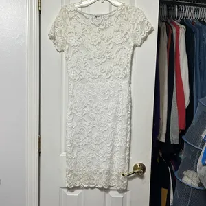 White Dress Size M thumbnail 3