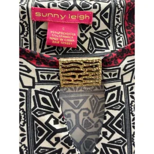 Sunny Leigh Red Black Medallion Print Shift Dress Gold Hardware 3/4 Sleeve Small thumbnail 4