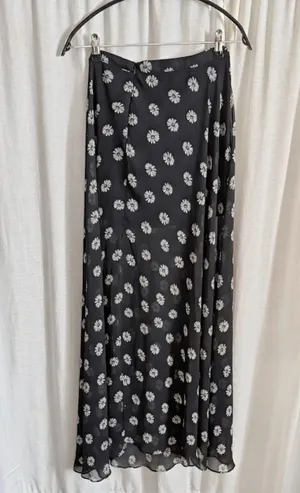 Forever 21 sheer midi skirt Size M Build in slip comes 13 inches down from waist slits on both sides No stretch, slide zipper thumbnail 4