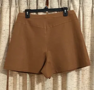 June & Hudson High Waisted Linen Blend Shorts thumbnail 5