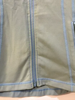 Lululemon Define Jacket in Hazy Jade Size 10 thumbnail 4