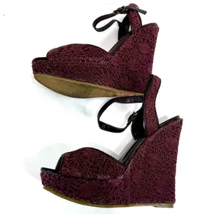 Wild Diva Lounge Brown Crochet Platform Wedge Sandals Size 6 Y2K thumbnail 8