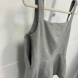 Banana Republic Women's Wool Blend V-neck Peplum Top Sleeveless Top Heather Gray thumbnail 4