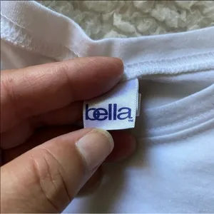 Bella Electric Guitar White and Multicolor T-Shirt Size XL thumbnail 5