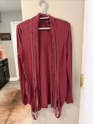 BKE Boutique Buckle Burgundy Fringe Duster Cardigan M thumbnail 3