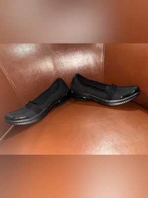 Bzees Slip On Flats Size 7.5 Great Condition thumbnail 2